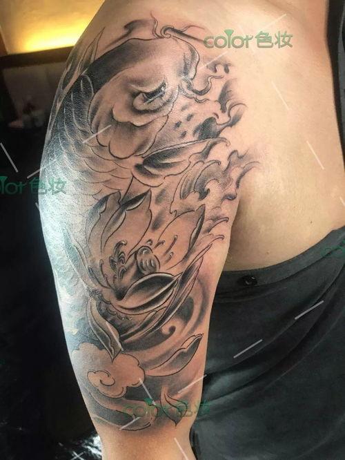 吃瓜爆料王多鱼纹身不对,揭秘王多鱼不为人知的纹身秘密