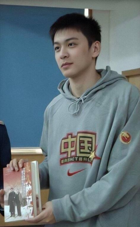 非明星网红的帅哥,这位帅哥是如何脱颖而出的？