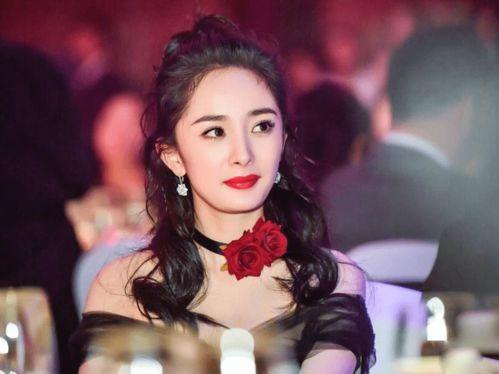 明星网红喜欢的品牌,揭秘他们钟爱的时尚品牌榜单