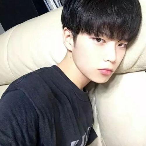 明星网红的头像男生,揭秘网红明星头像中的帅气男生风采