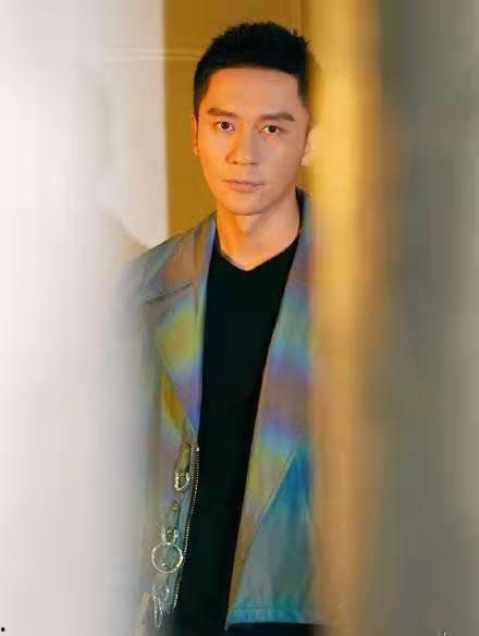 郭麒麟蔡徐坤吃瓜爆料,娱乐圈幕后真相大揭秘